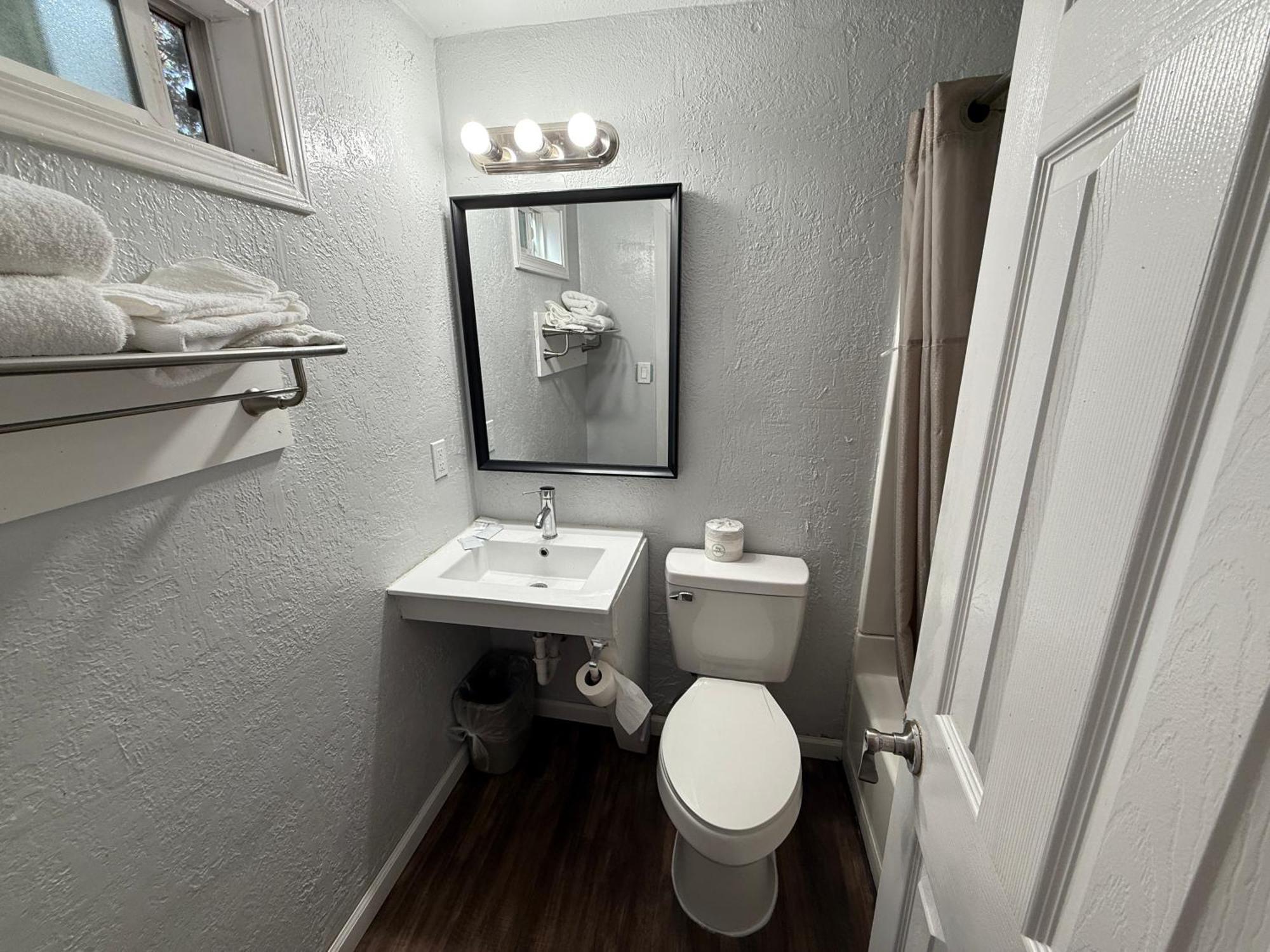Budget Inn Bend Luaran gambar